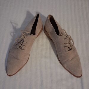Frye Tan Suede Lace-Up Oxford Shoes Size 8